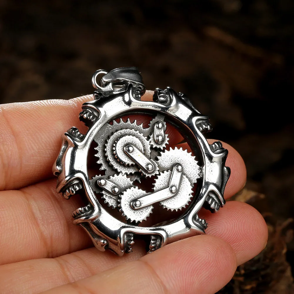 Steampunk Gear Pendant Necklace Unisex Stainless Steel Mechanical Clockwork Round Necklace Retro Industrial Fashion Jewelry Gift
