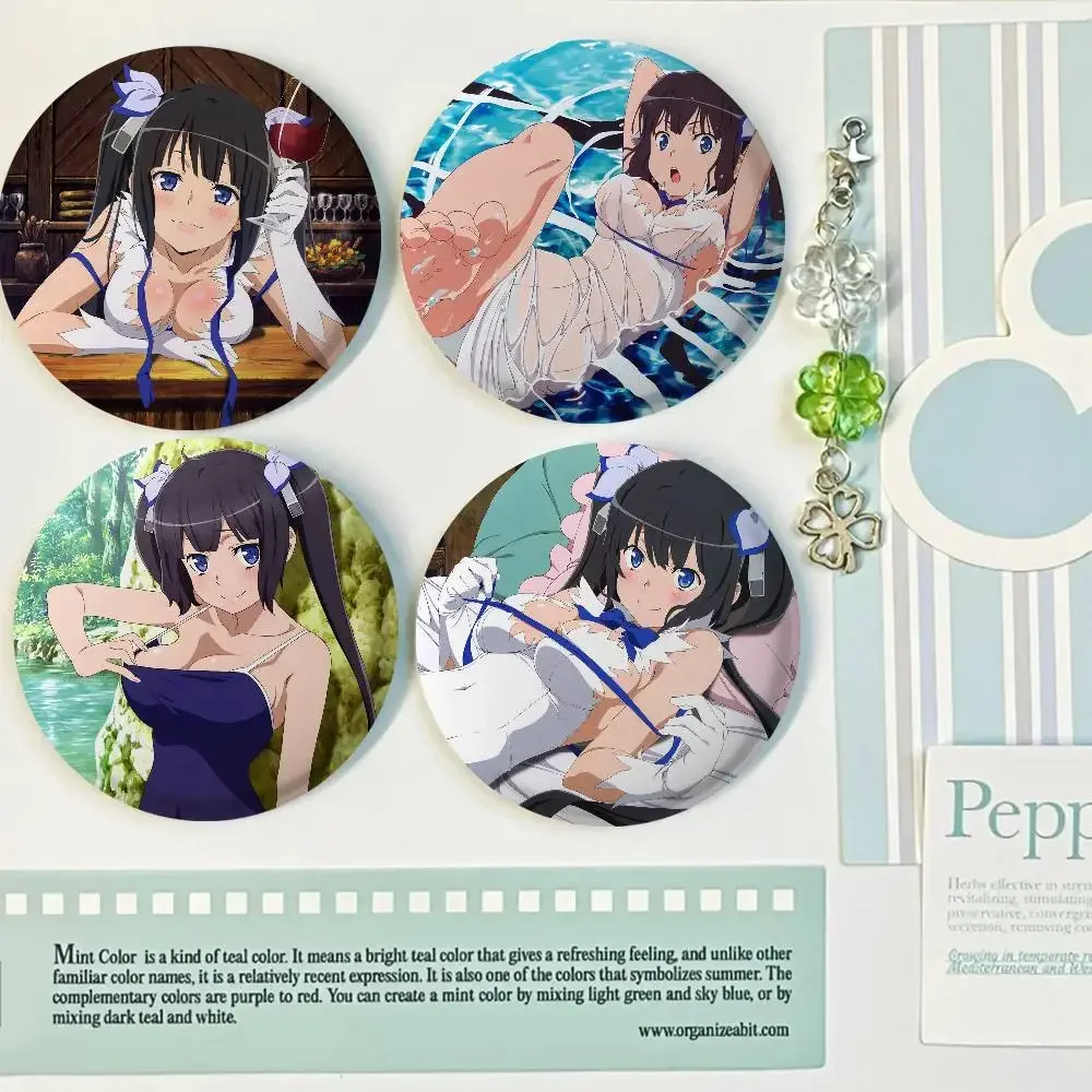 Hestia Dungeon Ni Deai Wo Motomeru No Wa MachigatteIru Darou Ka شارات أنيمي شارة ليزر مستديرة بروش ظهره اكسسوارات التلبيب #5