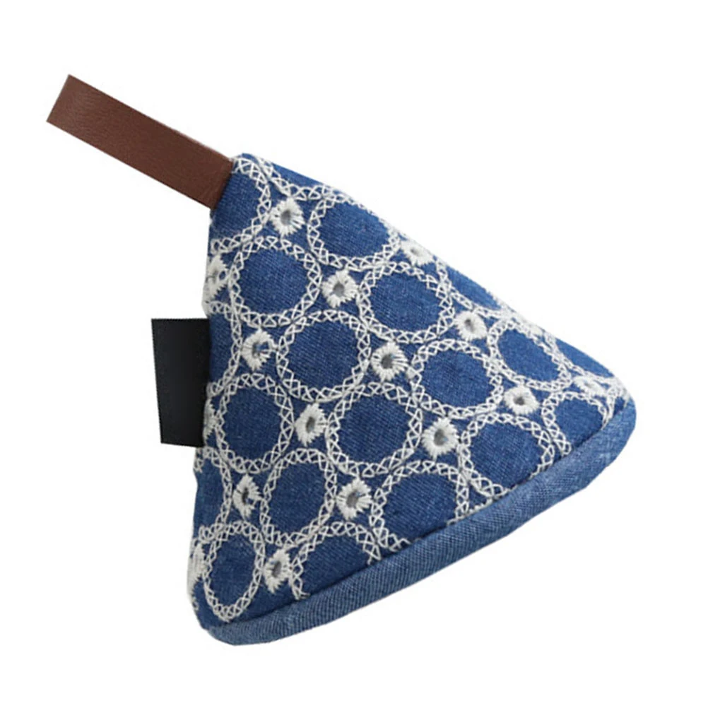 

1Pcs Pot Handle Cover Anti-Scald Triangular Design Heat-Insulated Pot Lid Safe Cover Heat Protection for Cookware Use