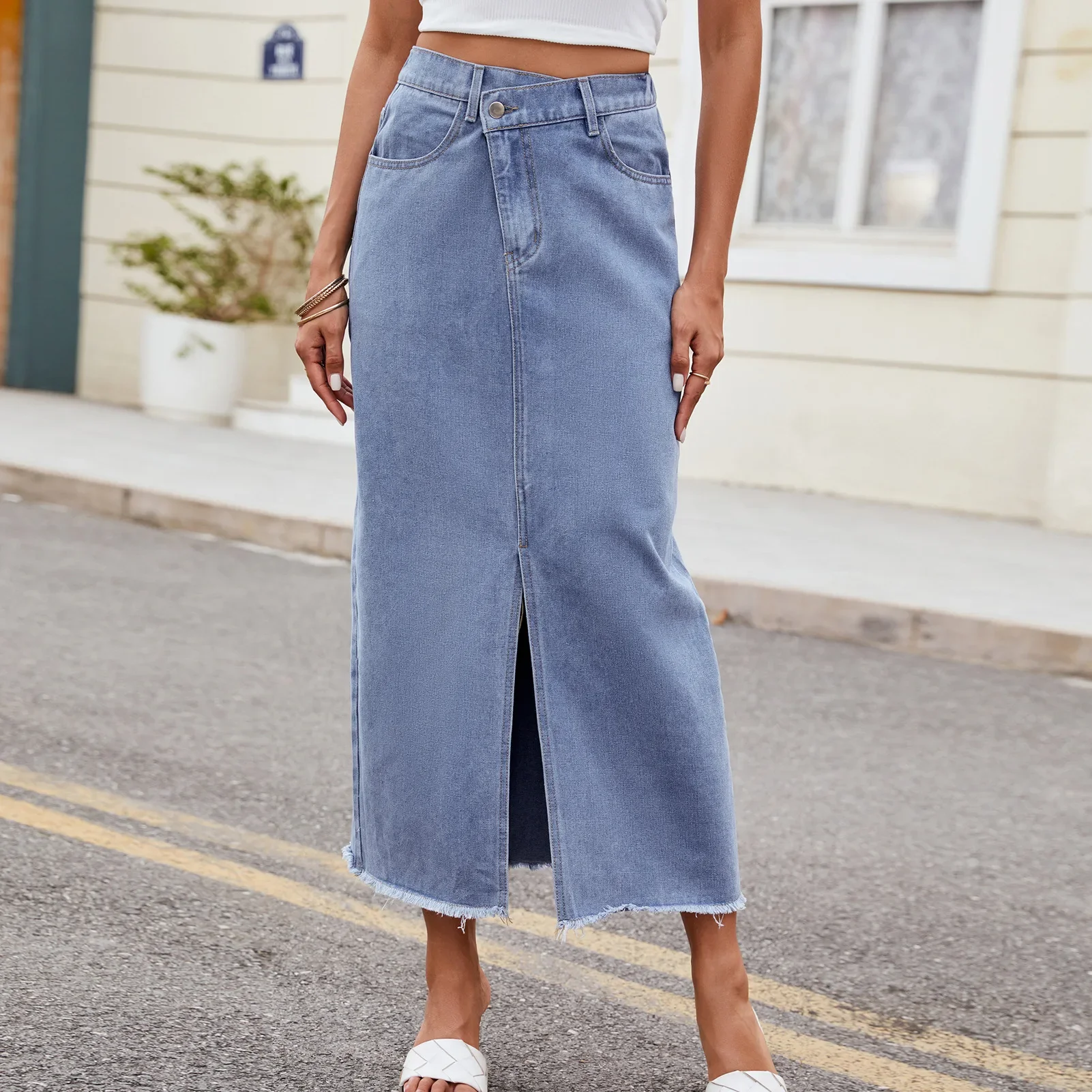 

Washed Irregularly Waist Women's Denim Half Body Skirt, New Summer Fashion, Versatile and Comfortable High-waist Slit Long Skirt