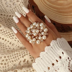 Elegant White Pearl Crystal Flower Women Ring Jewelry Accessories Luxury Big Korean Flower Zircon Engagement Ring Party Gift