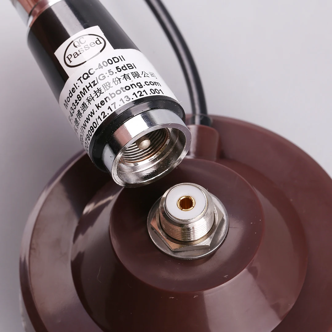 هوائي مثبت على السيارة عالي الكسب 915 ميجا هرتز 433 ميجا هرتز نقل البيانات كوب شفط كبير لنقل البيانات طائرة نموذجية 900