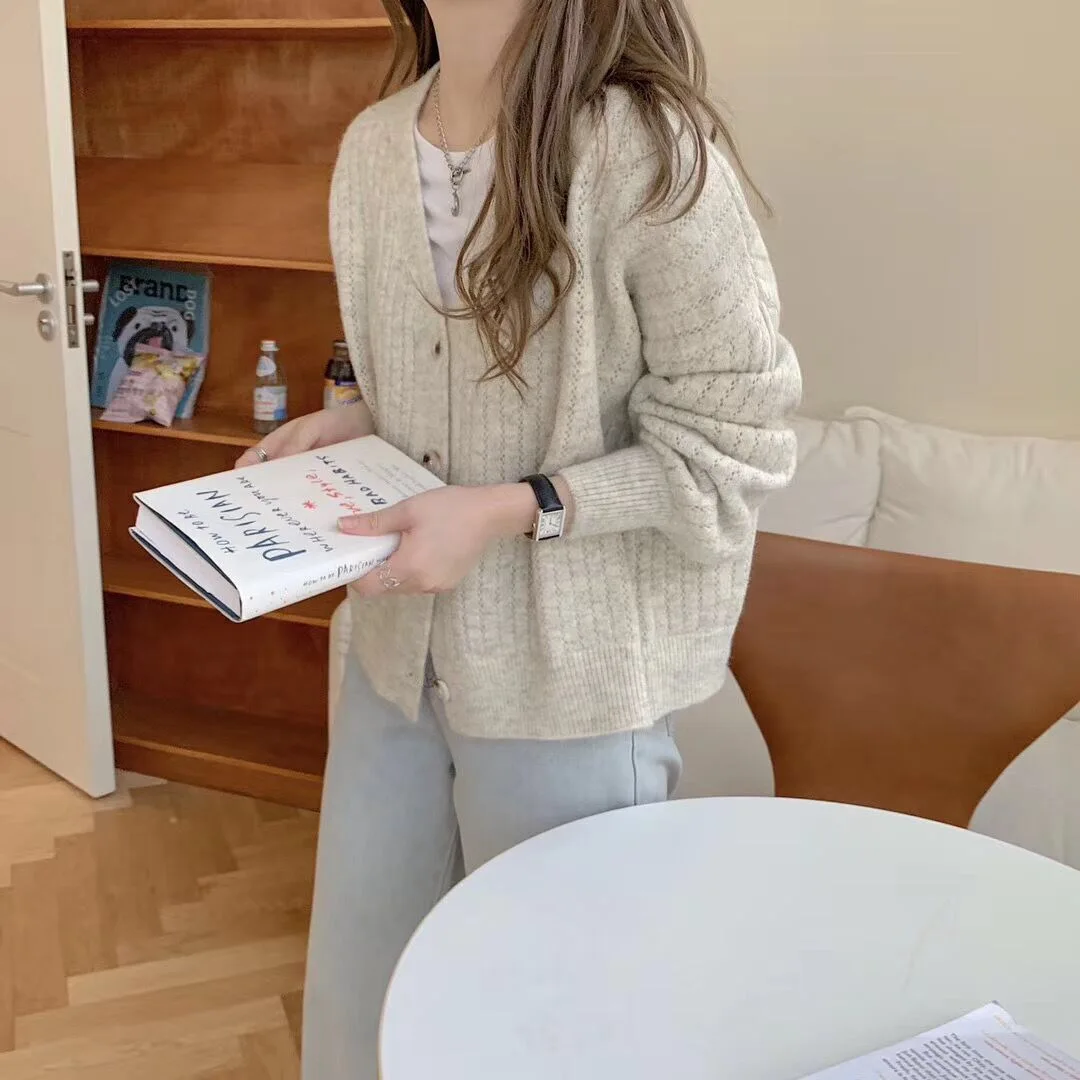 เสื้อคาร์ดิแกนถักลายริบ แขนยาว ติดกระดุม คอวี ทรงปกติ สำหรับผู้หญิง วัยรุ่น ใส่ได้ในฤดูใบไม้ร่วงและฤดูหนาว ชุดพื้นฐาน