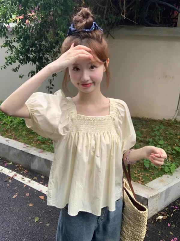 

Корейская плиссированная блузка с квадратным вырезом, свободного кроя, в стиле «девушка-кукла», с эффектом стройности, летний дизайн, новая модная женская одежда...