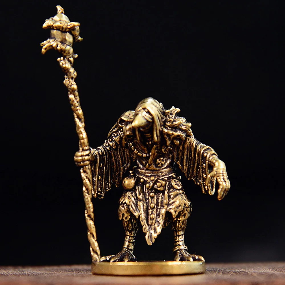 

Retro Brass Wizard Statue Carving Bird Head Bird Feet Magic Wand Sculpture Creative Desktop Ornament Tea Pets Home Decor