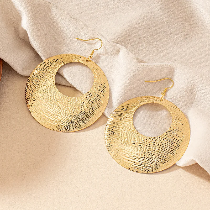 Exaggerated Large Circle Earrings Women's Street Style Retro Design Wave Geometry round Drop Earrings Fashion Jewelry Accesso...