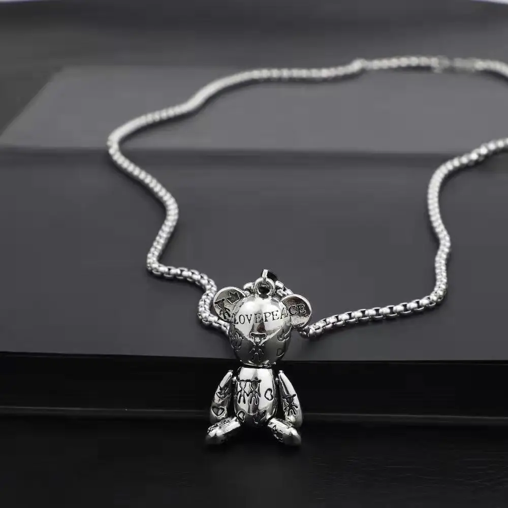 Movable violent bear titanium steel necklace hip hop men\'s fashion punk couple sweater chain women\'s minority sweater Pendant