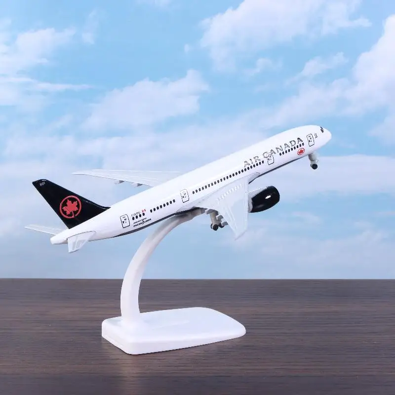 

1 комплект из сплава металла Air Canada Airlines B787 Airways, литой под давлением самолет, строительный комплект с колесами, 20 см, модель самолета, игрушка, статический орнамент