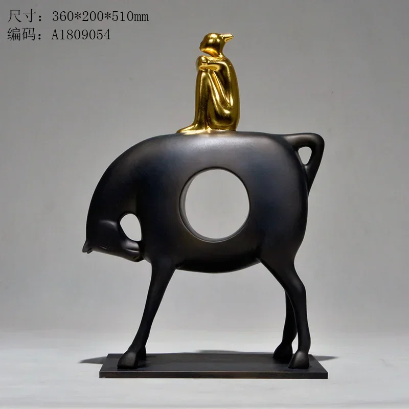 Modern abstract art sculptures of humans, horses, animals, decorations, hotel accessories, villa entrance decorations