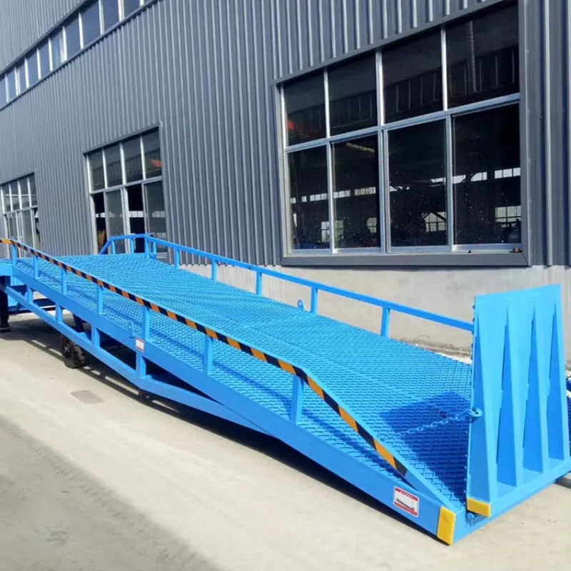 Portable Mobile Boarding Bridge Lightweight Container Ramp for Small Logistics Warehouse Docking
