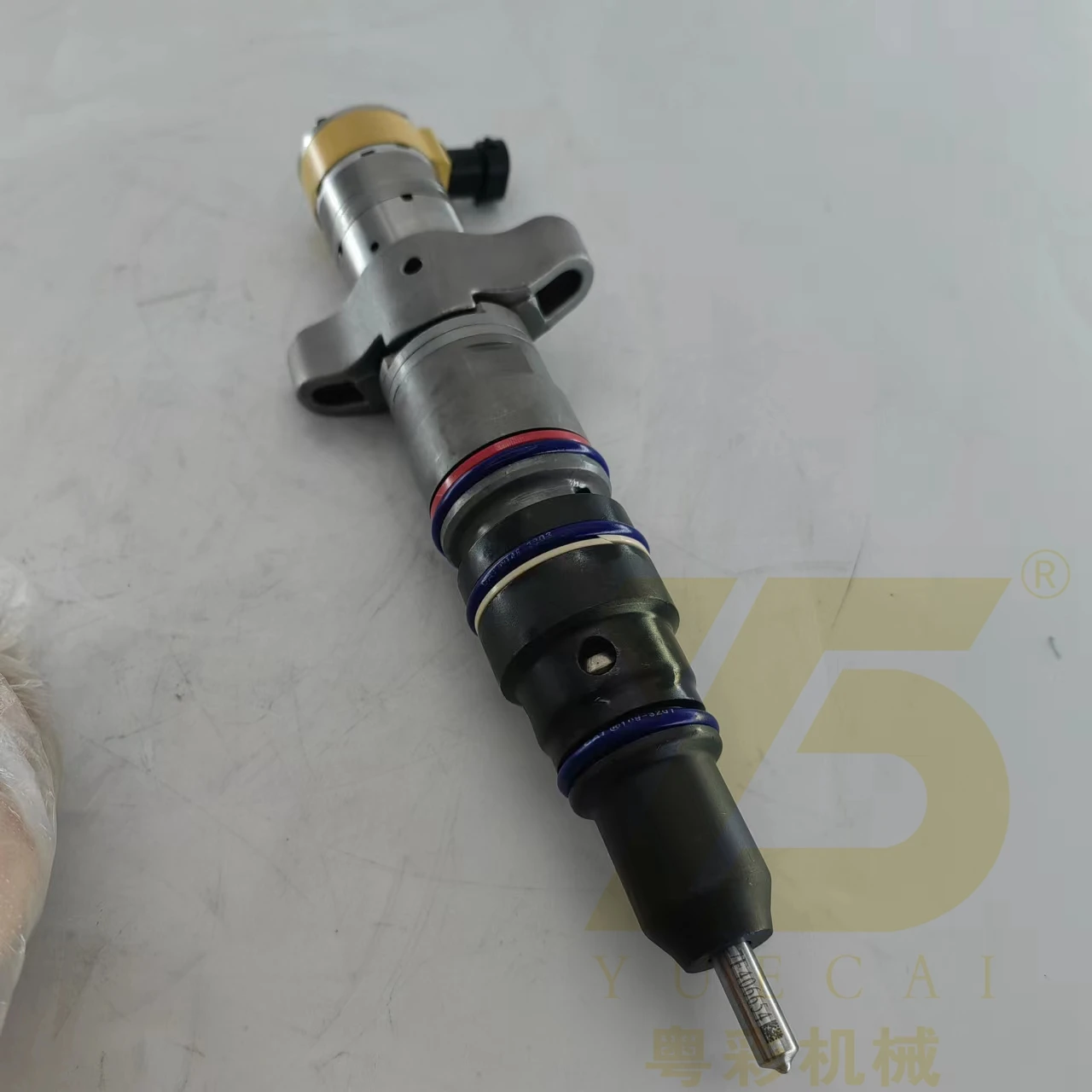 

YUE CAI Injector Nozzle 328-2586 Common Rail Injector 3282586 For C7 C9
