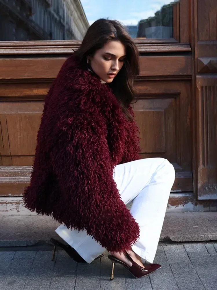 TARUXY Fashion Oversize Fur Coat Women Big Fur Collar 2025 Winter Ins Hot Thick Warm Outerwear Female Fluffy Faux Fox Fur Jacket