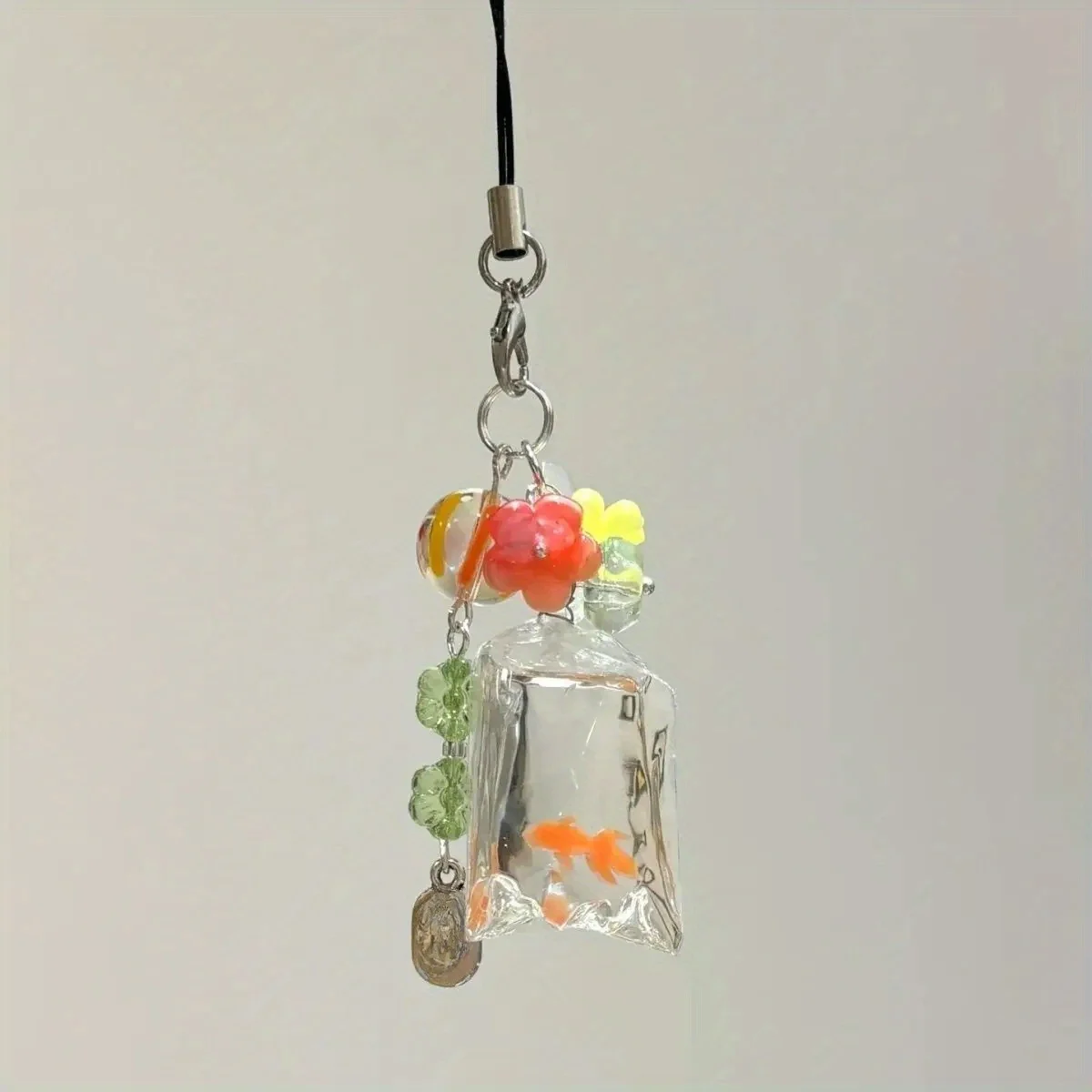 

2 шт. новые милые подвески в виде рыбки для телефона, подвеска, красочные счастливые чехлы для iPhone 15, ПЗС-камера, школьный портфель, Ins, цветочная бусина, сделай сам, по индивидуальному заказу