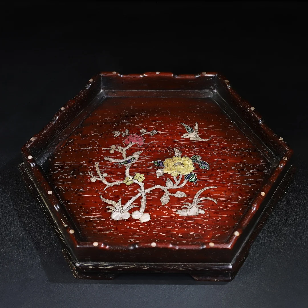 

Rosewood Tea With Inlaid Shells And Hexagonal Curved Edges Storage Tray