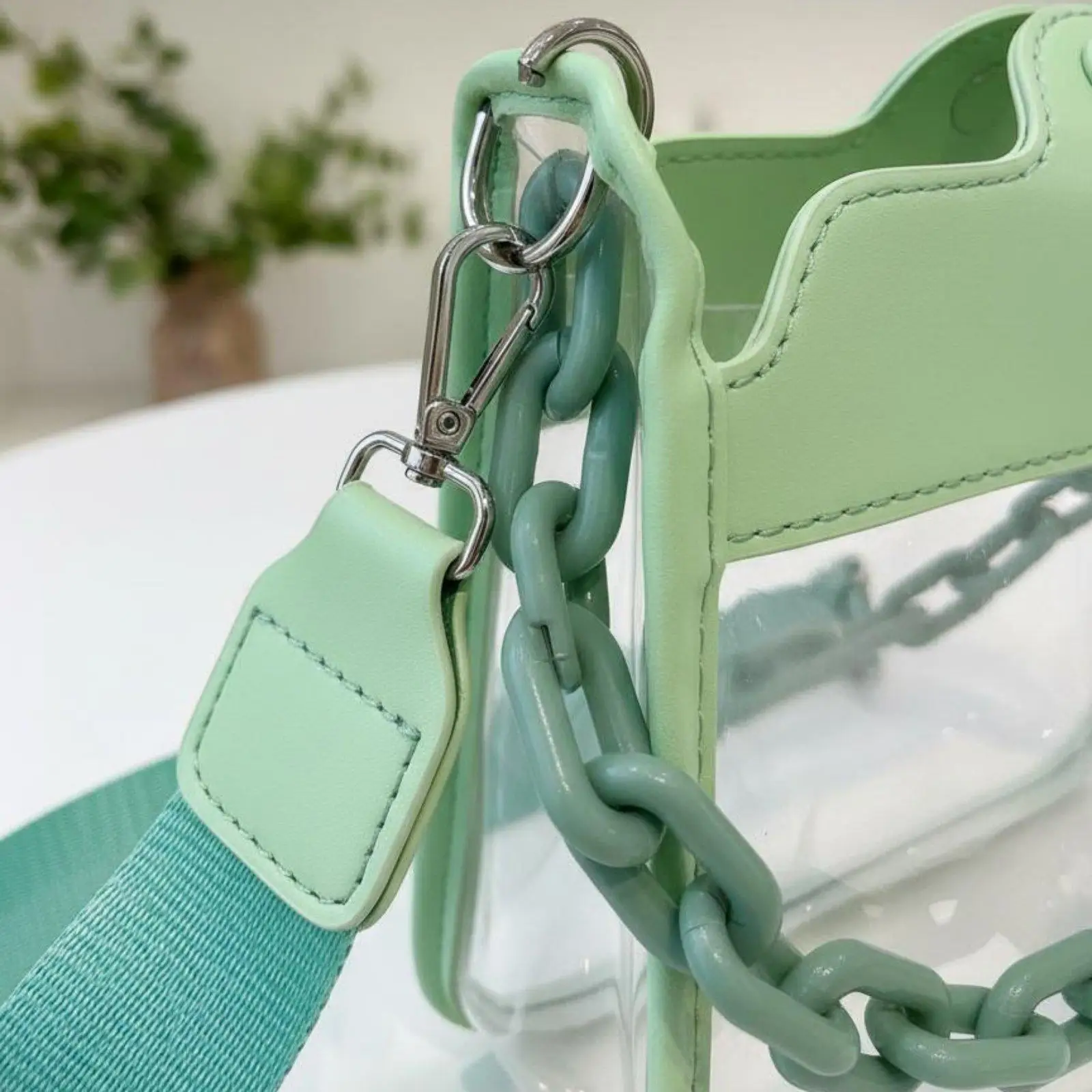 Women Transparent PVC Purse Waterproof Clear Crossbody Bag with Buckle Closure and Chain Strap for Stadium Events