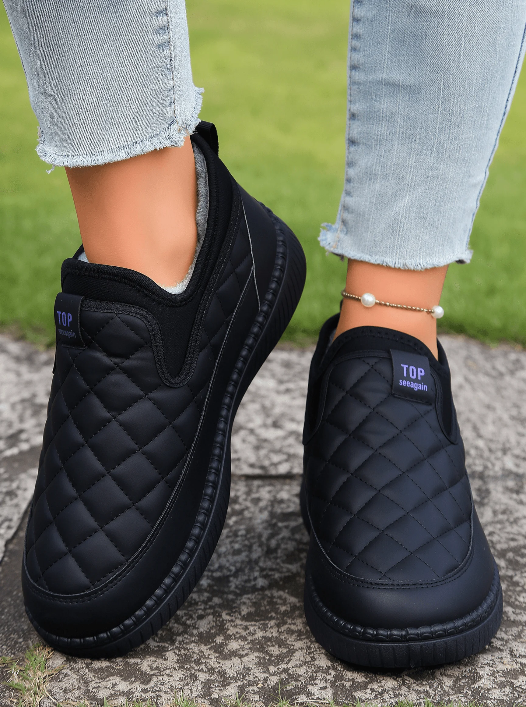 Damen-Schneestiefel, einteilig, zum Überziehen, isoliert, mit wasserdichtem Obermaterial mit Rautenmuster, lässige Damenstiefel. – Detail 9