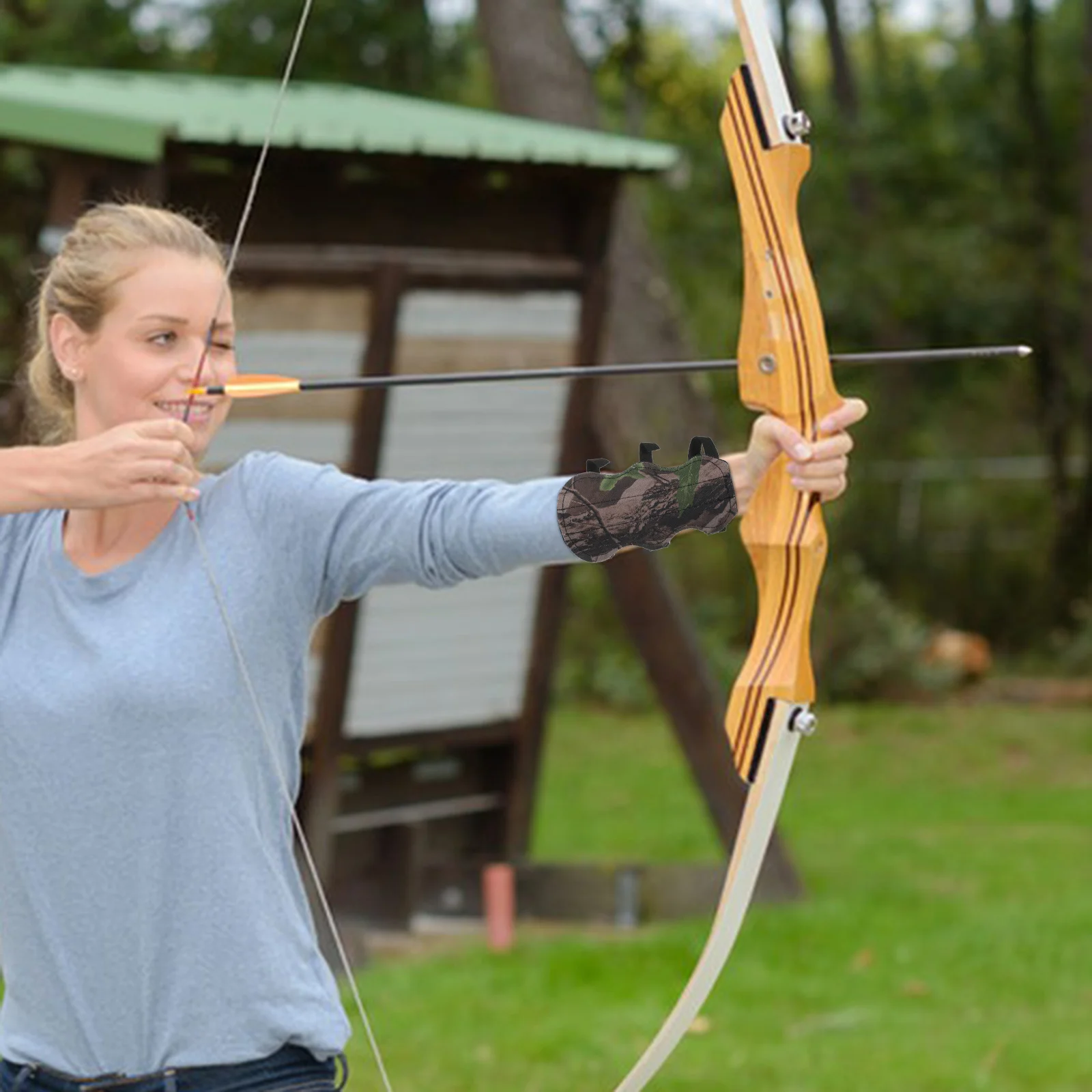Ochraniacz na ramię z kamuflażem PU, 3 paski, regulowany, ochrona przedramienia do łucznictwa, akcesorium do polowania i strzelania.