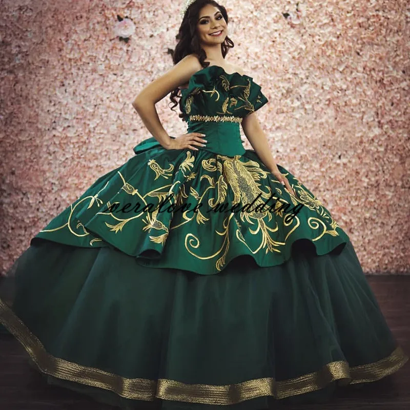 فساتين Quinceanera المكسيكية الخضراء الذهب يزين فساتين حفلات الخرز تول تنورة مشد الظهر فستان الحفلات حسب الطلب