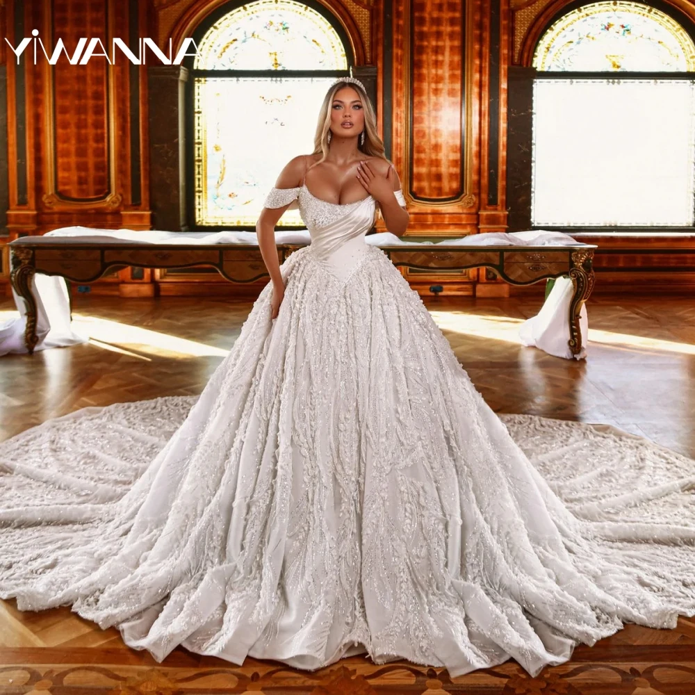 

Exquisite Beaded Lace Appliques Wedding Dress Strapless Off Shoulder Bridal Gown Customized Elegant Ball Gowns Dresses For Bride