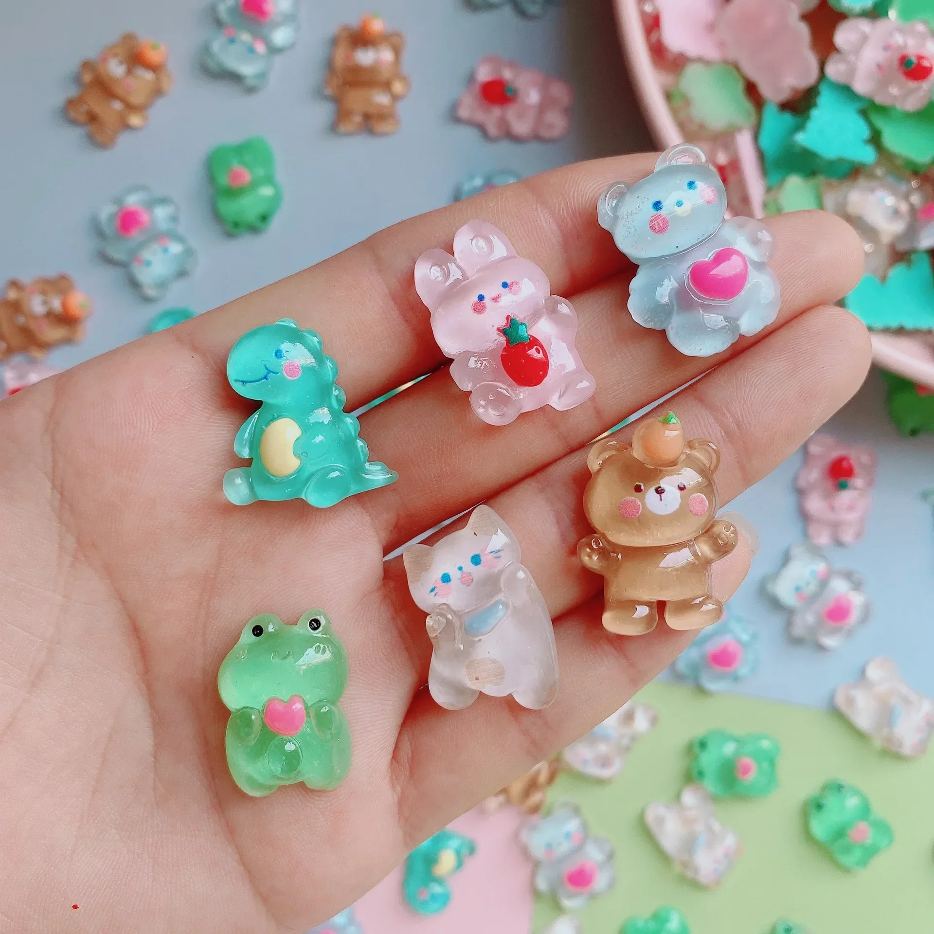 10pcs New Hot-selling Cartoon Animal Series Resin Small Accessories Handmade Diy Mobile Phone Case Hairpin Accessories Wholesale