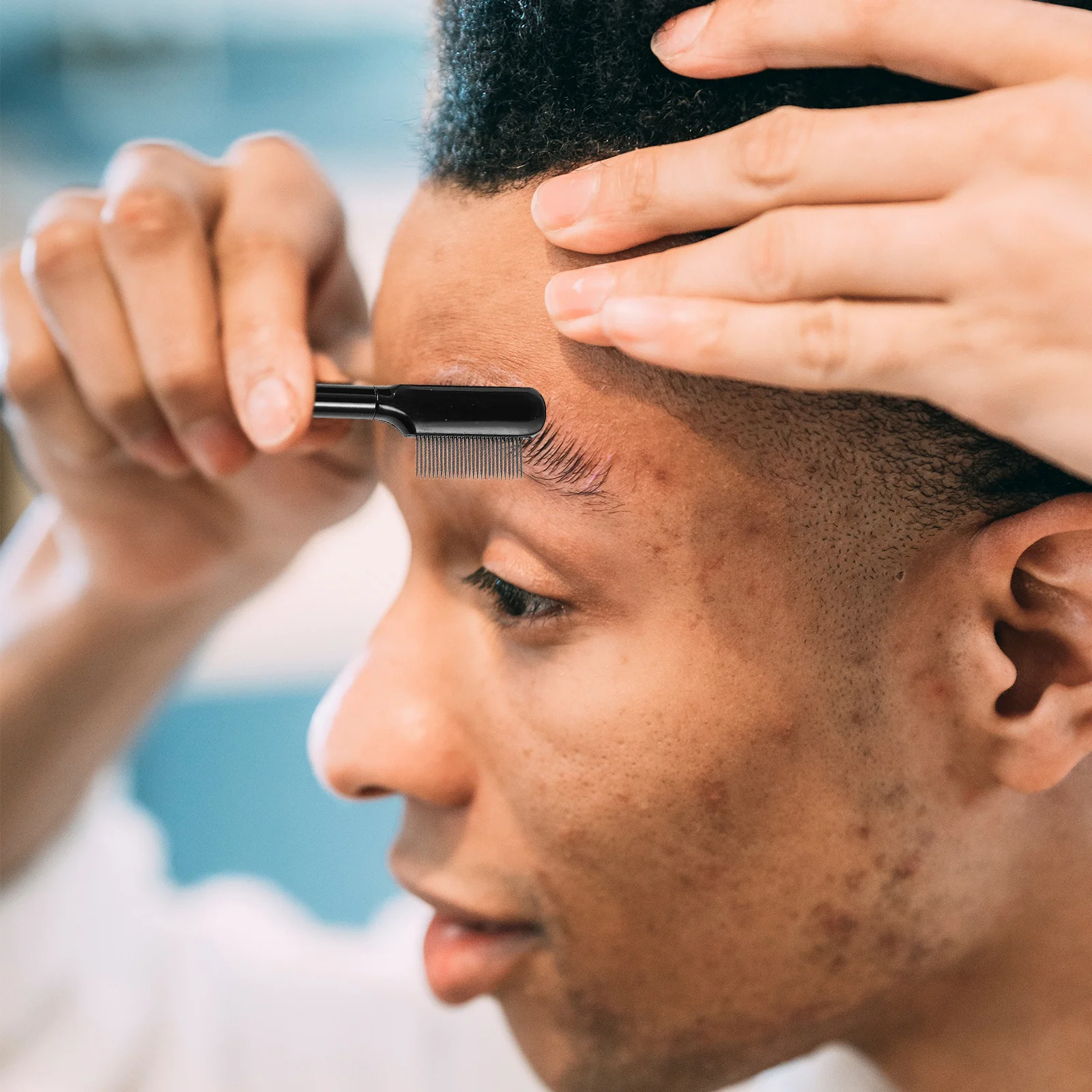 1Set Multi Functional Eyebrow Trimming Brush with Long Handle Eyelash Shaper Comb for Clean Look Quick Grooming Women Essential