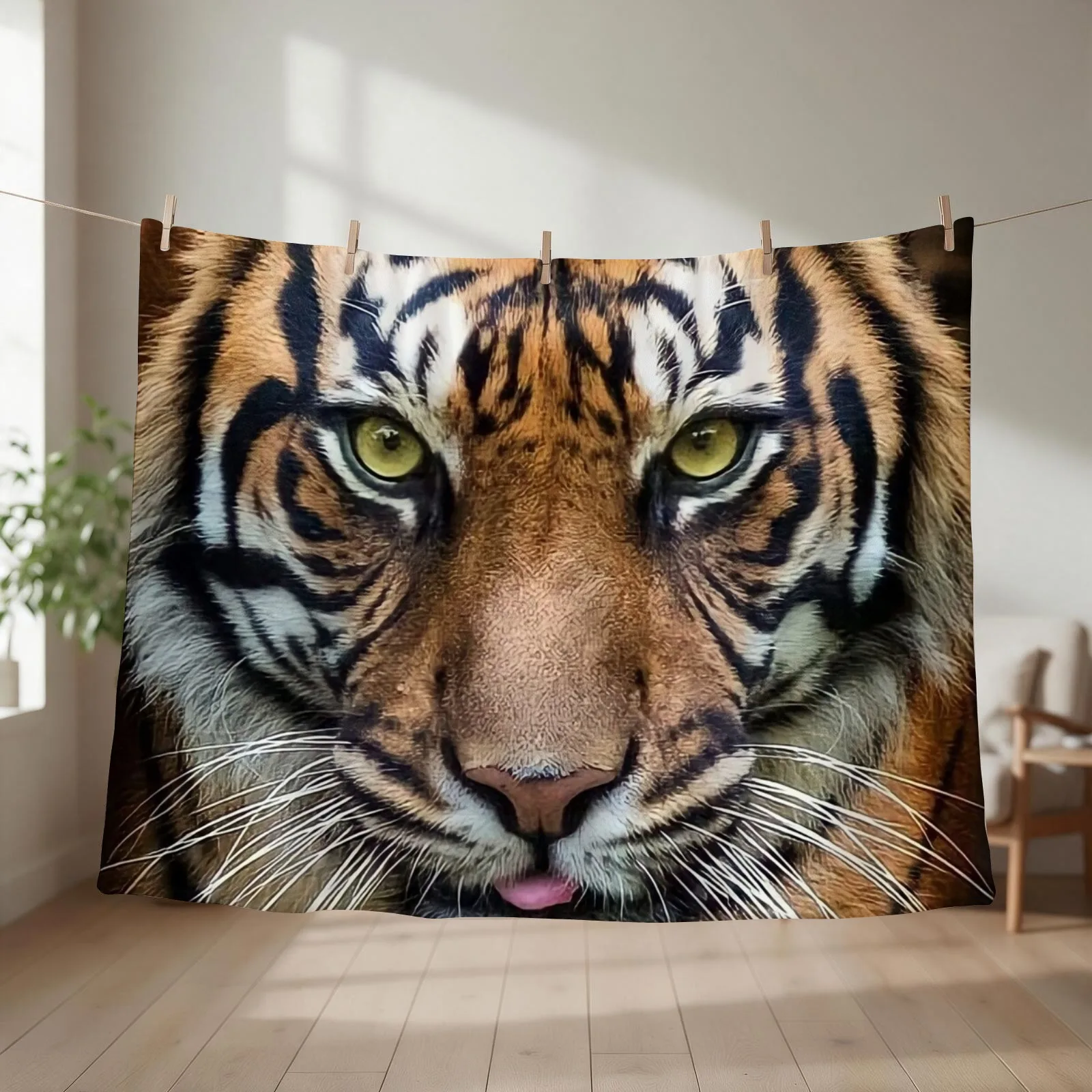 New Awesome Tiger Close Up Throw Blanket couch cozy soft plush fuzzy picnic outdoor blanket