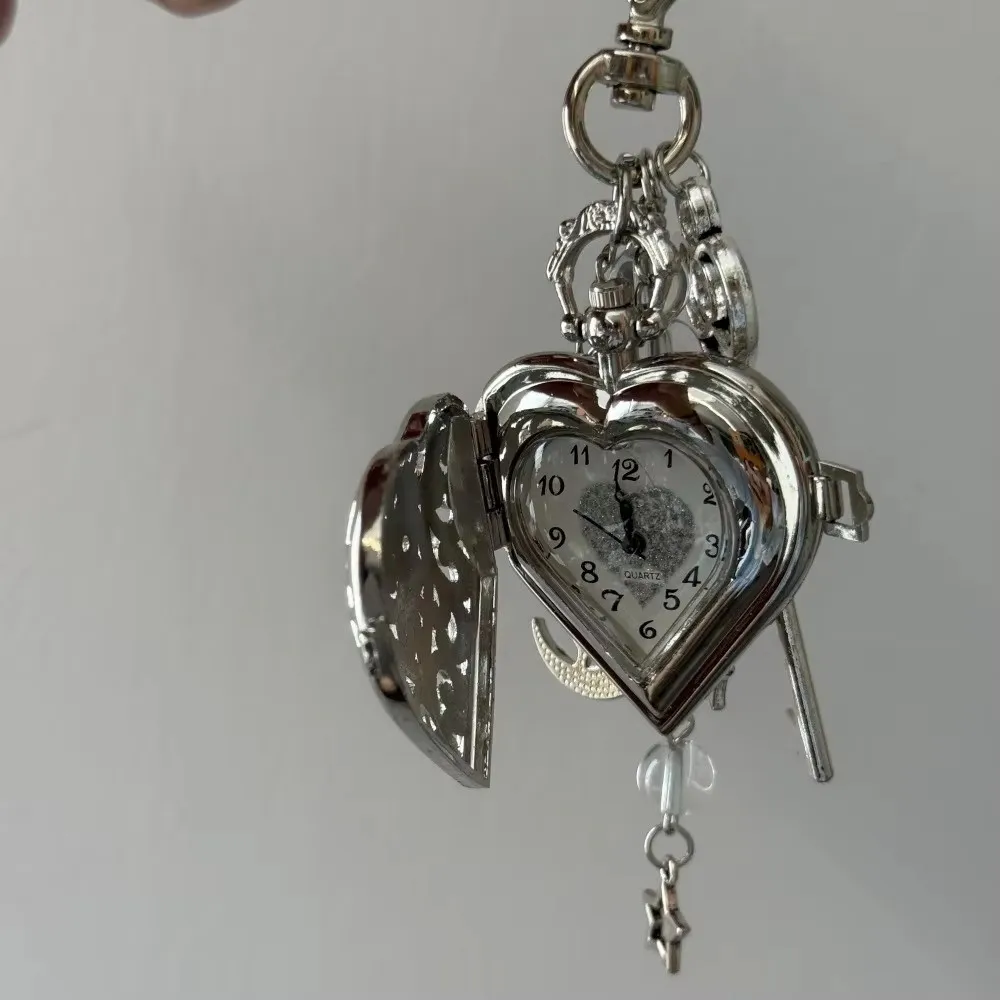 Keychain Design Hollow Heart Pocket Watch Couple Gift Fashion Style Steampunk Clock Hollow Heart Vintage Look Pendant Jewelry