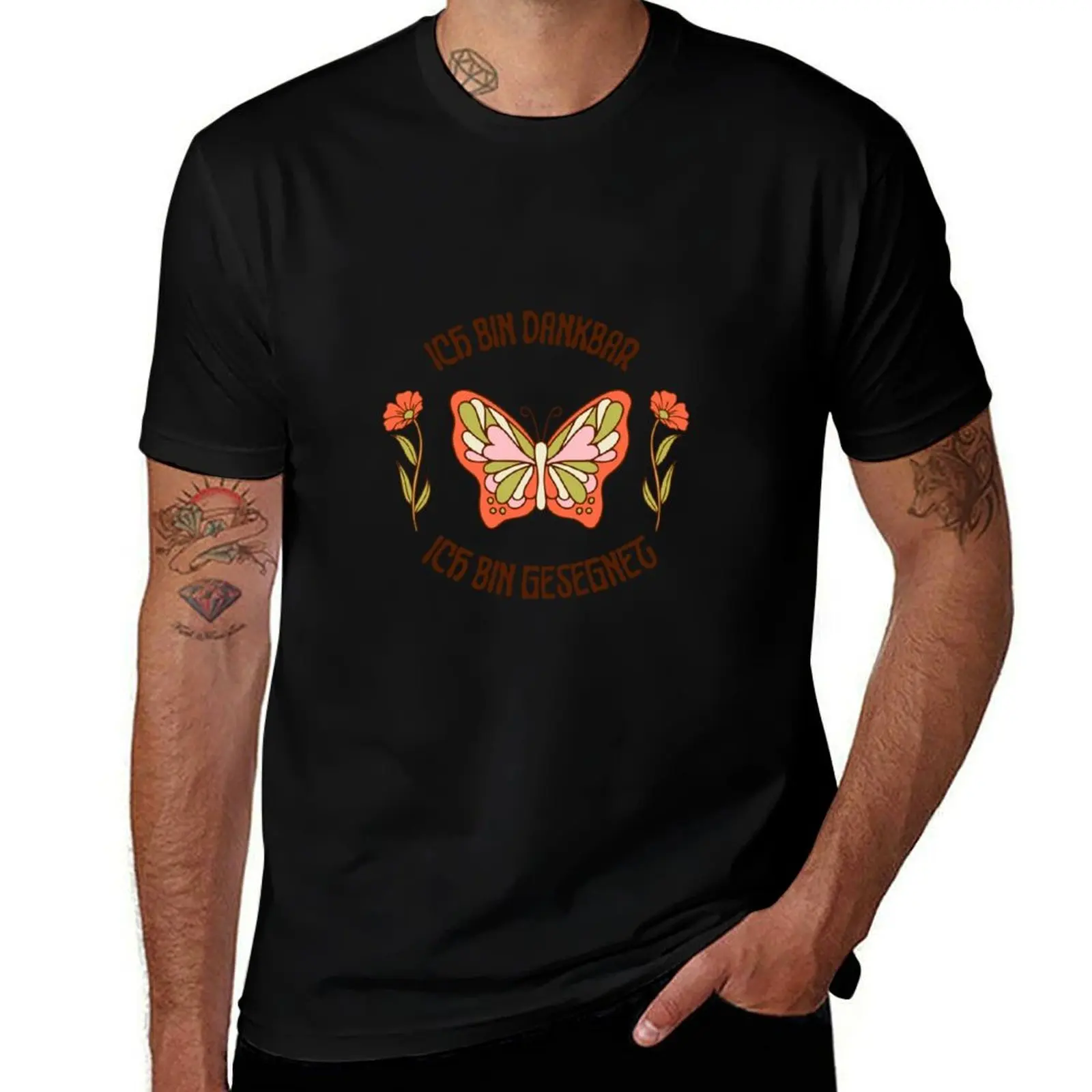 Ich bin dankbar - Ich bin gesegnet Butterfly Illustration Pastel Green Background T-Shirt Utility Casual Work T-Shirt