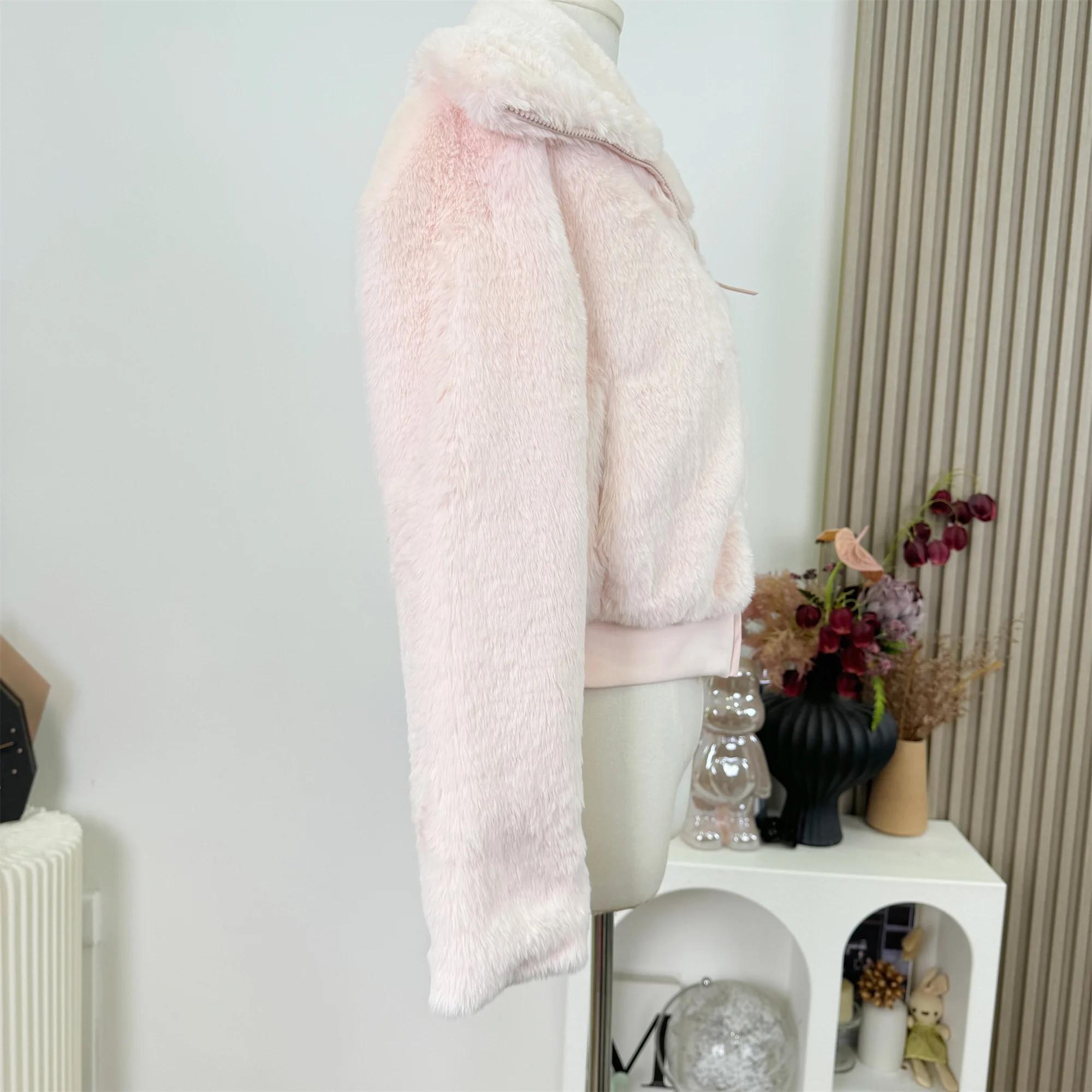 Women's Autumn Winter Faux Rabbit Hair Lovely Pink Long Sleeve Short Jacket Lady Fluffy Faux Fur Zip Up Outwear