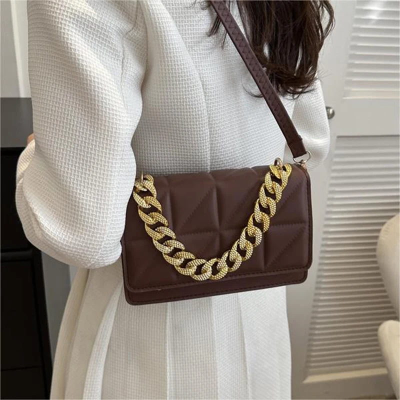 Fashionable And Minimalist Checkered Handbag, European And American Style Wide Chain Single Shoulder Small Bag