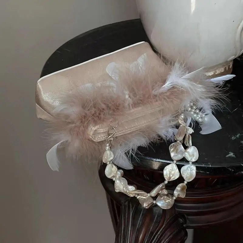 Light Luxury Fashion New Handmade Beaded Feather Shell Bag For Women Gorgeous And Elegant Temperament Dress Handheld Women's Bag