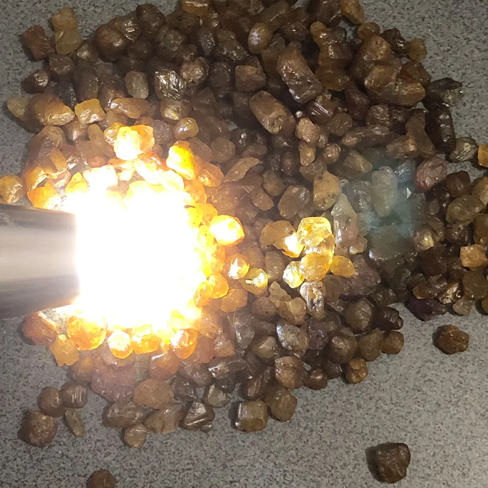 20g/Pack Small Size Natural Yellow Corundum Raw Chips Rough Crystals Mineral Crystal Healing Stone Gemstones Reiki Home Decor view 2