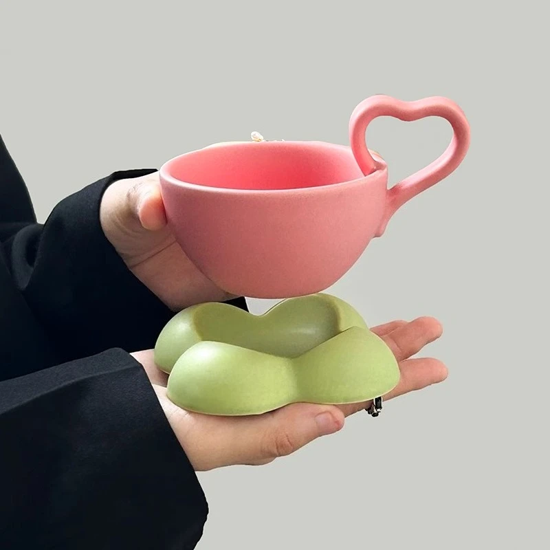 جميلة فناجين القهوة الخزف طقم أكواب القهوة الشاي السيراميك القدح الصحن أدوات المائدة الفاخرة Tania Bulhoes القدح لتصميم الشاي المتخصصة