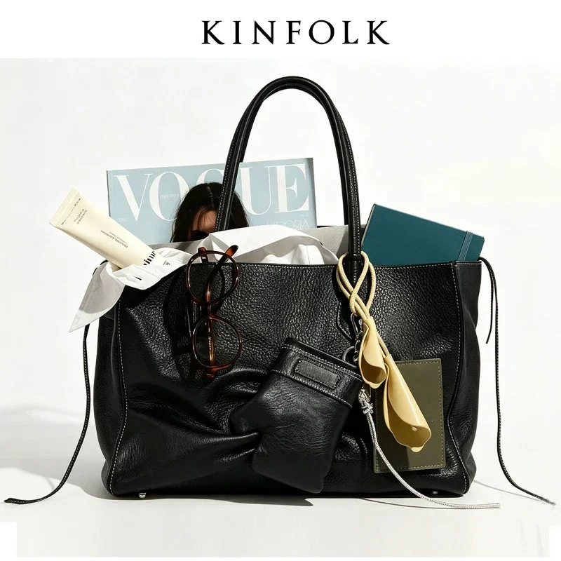 Boxhandschuh-Stil Tragetasche, Weiche Damen-Schultertasche mit Großer Kapazität, Trendige Reißverschluss-Handtasche in Unifarbe mit Persönlichkeitsausdruck – Detail 14