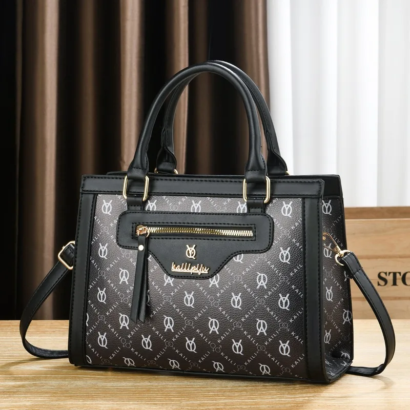 

Large Capacity Print Leather Crossbody Bags Handbag Women's Tote Bag Zipper Closure Retro Large Capacity Female Tote Sac