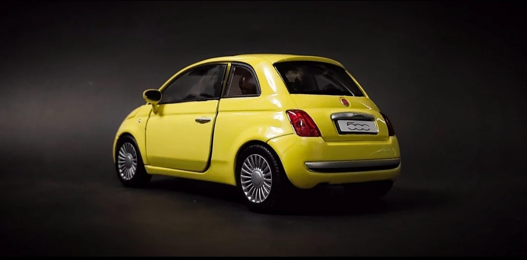 1/24 яркий желтый, Новое поступление, специальная цена, литой под давлением металлический итальянский домашний автомобиль, модель мебели, коллекция игрушек для детей