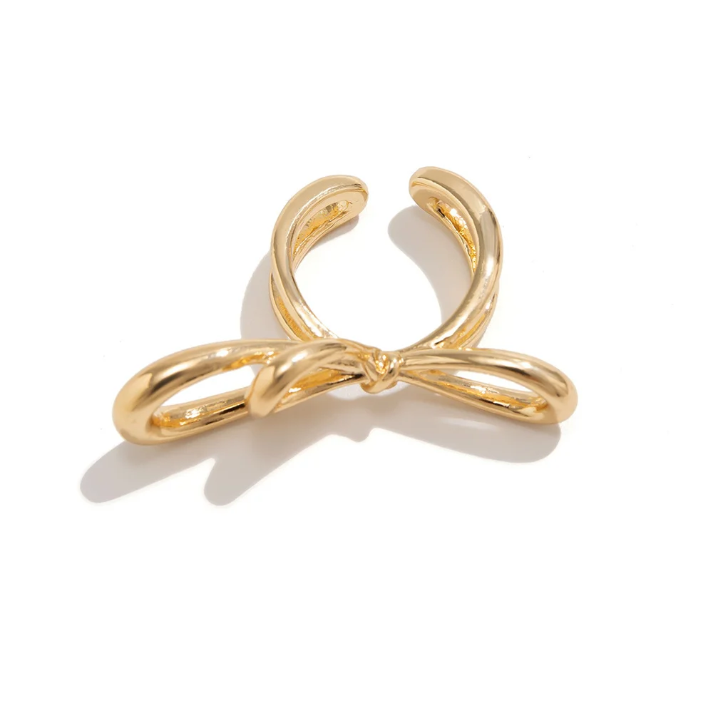 Einfacher und auffälliger Ring mit Schleifenöffnung, verstellbarer Hohlring für Frauen, personalisierte und modische Accessoires für den täglichen Gebrauch. – Detail 7