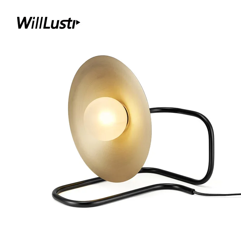 

Iron Trumpet Table Lamp Nordic Glass Shade Hotel Study Living Room Bedroom Studio Bedside Black Gold Horn Art Deco Desk Lighting