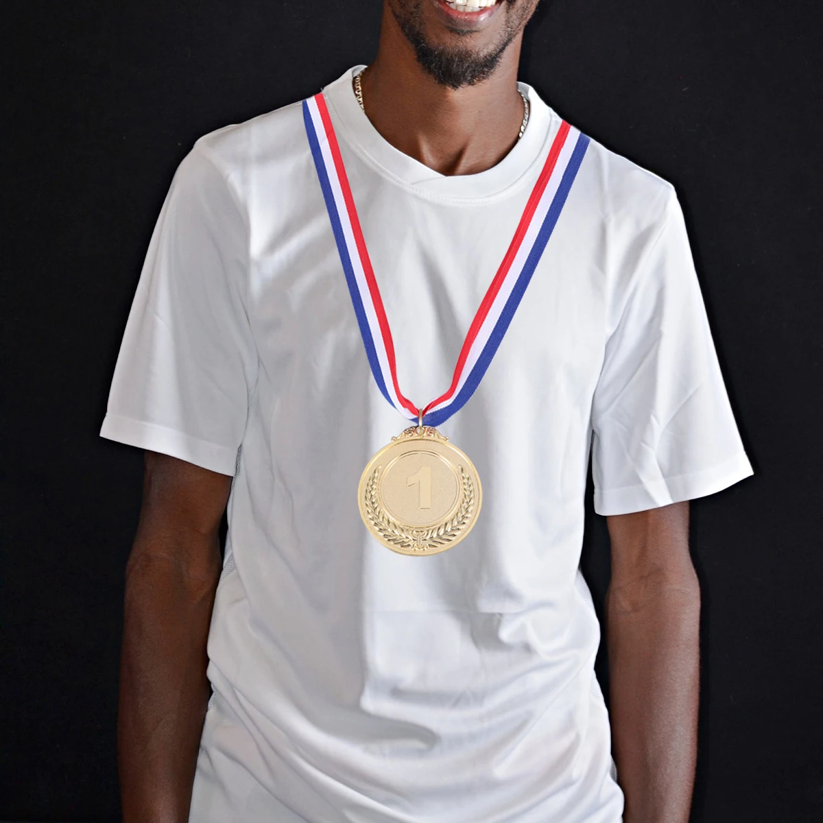 

2pcs Metal Award Medals with Neck Ribbon Wheats Winner Medal for Sports Games Competition (Golden, the First Prize)