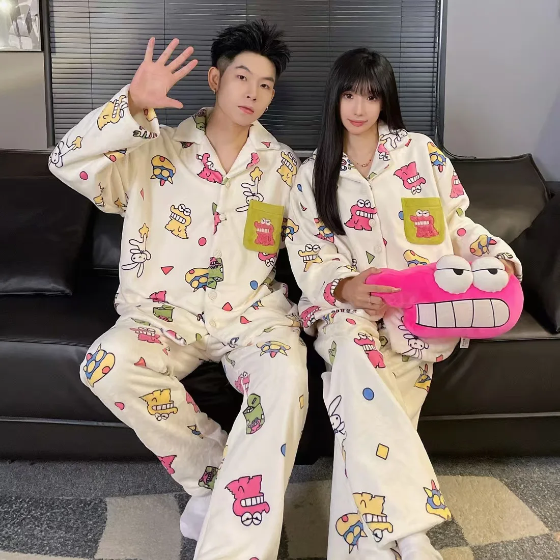 Anime Crayon Shin-Chan Paar Pyjama Set Mannen Vrouw Mode Toevallige Pyjama Dikker Warme Tops Broek Cartoon Flanel thuis Kleding