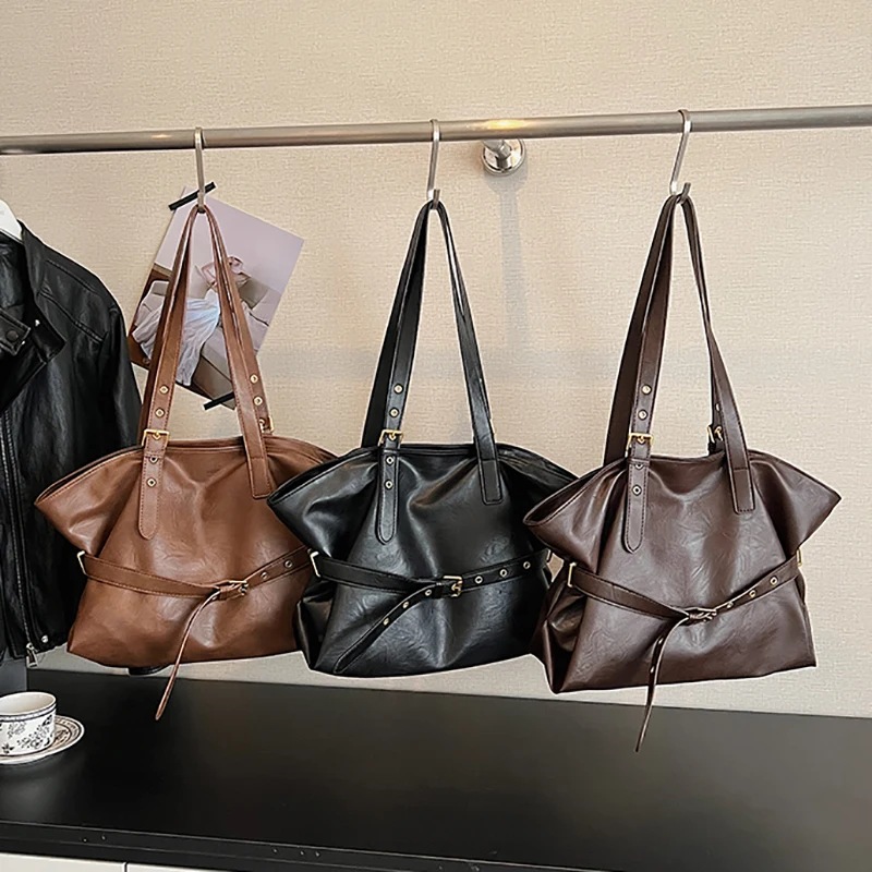 レトロなビッグPUレザーショルダーバッグ レディース 2025年冬トレンド 新作Y2Kファッションハンドバッグ 女性用トラベルラグジュアリートートバッグ bolsas