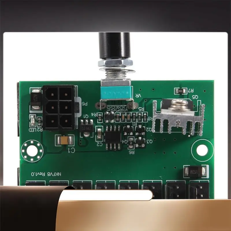 

Корпус компьютера 12 В, регулятор скорости вращения вентилятора майнера, 8-канальный концентратор вентилятора, ШИМ, мощный контроллер вентилятора, регулятор регулирования-N35R