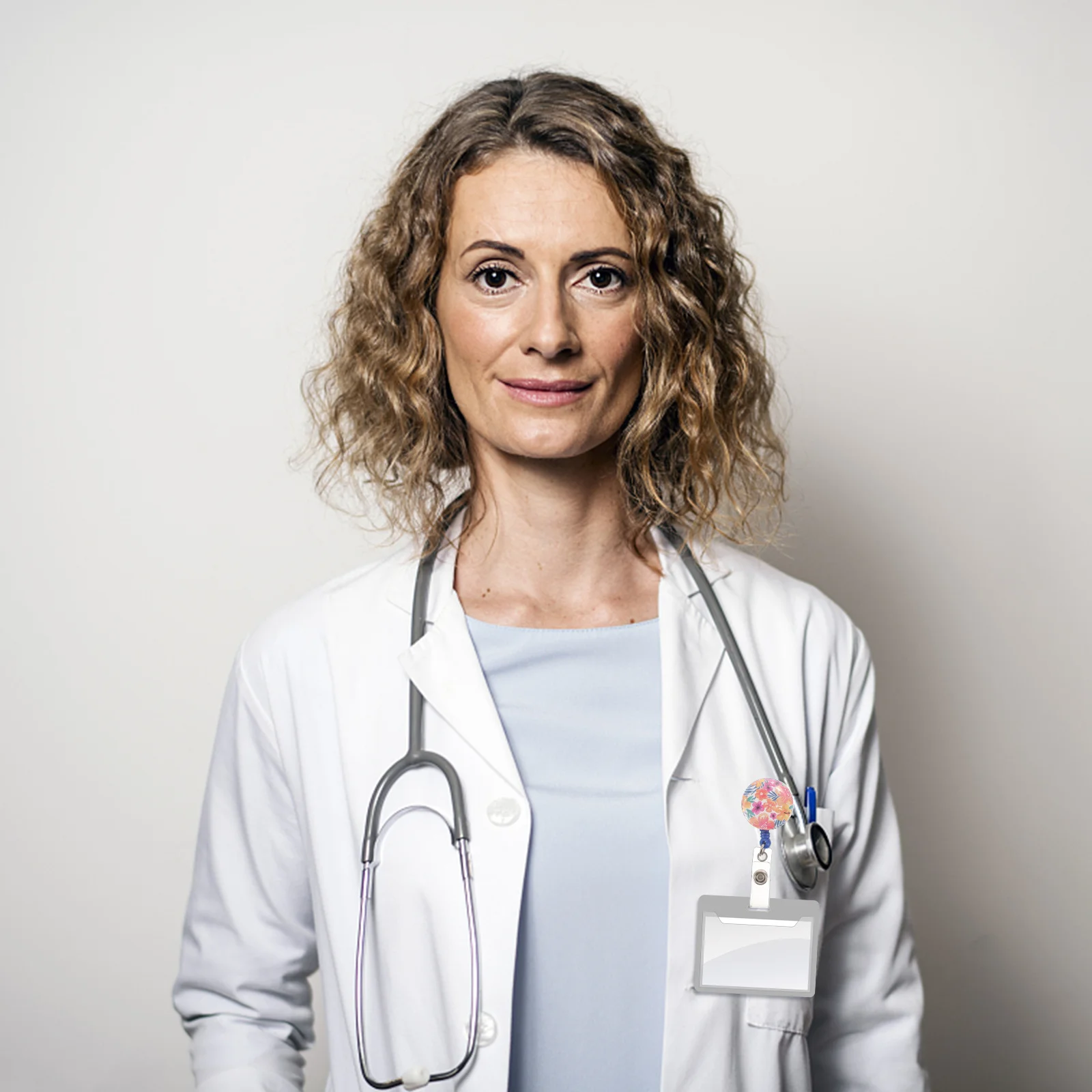 

2Pcs Badge Reel Holders Retractable Chest Card Clips ABS Portable Multi-Use Badge Buckle for Nurses Doctors