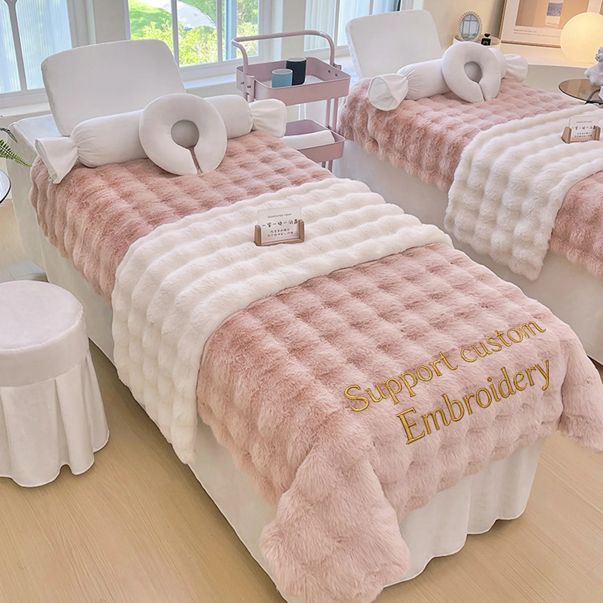 

Custom Embroidered Logo Autumn Winter Beauty Bed Cover 4 Piece Set Cream Style Plush Spa Salon Massage Table Cover