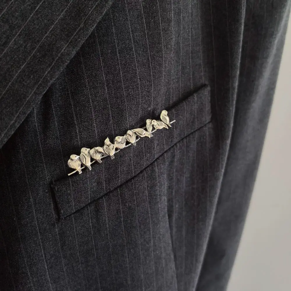 

Creative Bird Design Brooch Interesting Lapel Pin For Suit Shirt Collar Cuff Clip Fashion Decor
