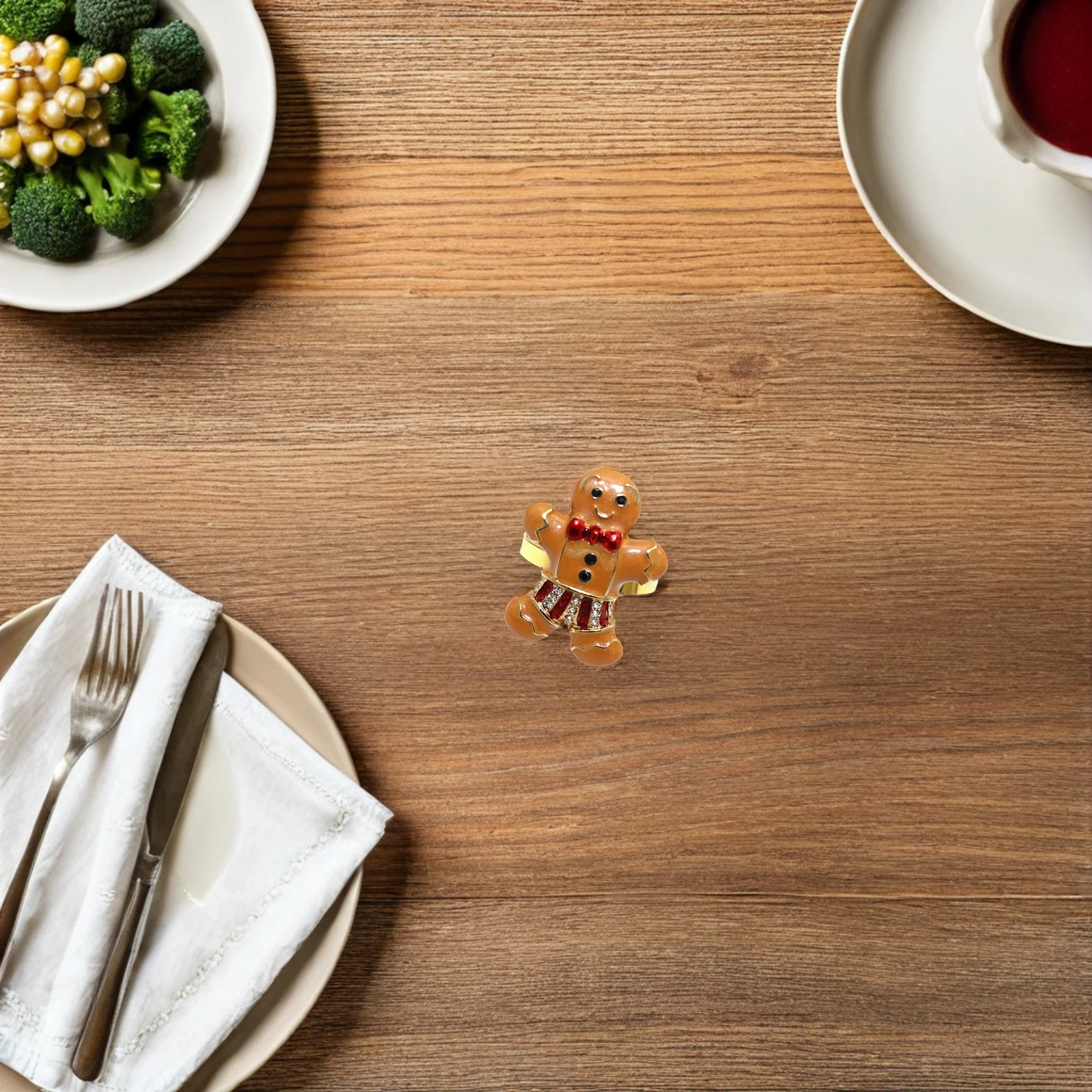 

4Pcs Elegant Metal Napkin Rings Christmas Gingerbread Theme Rhinestone Detailing Serviette Holder Festive Holiday Dinner Decor