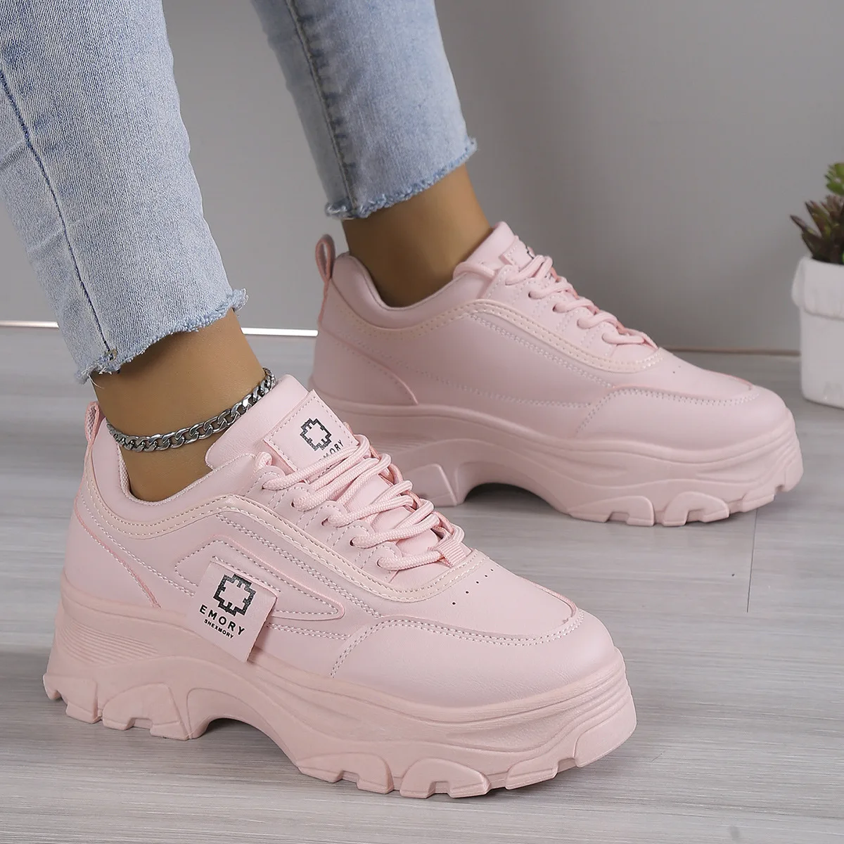 Modne buty damskie Candy Colored Student Thick Soled Oversized Sports Shoes Macaron Colored Women\'s Singles Shoes