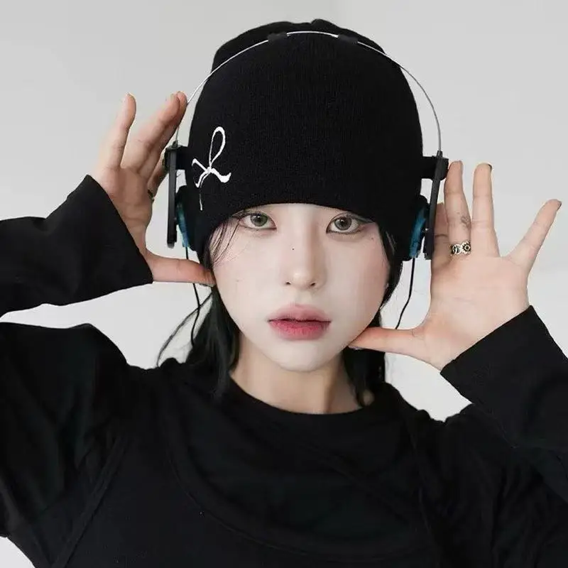 Women Knit Beanie with Bow Embroidery,Y2K Style Winter Warm Hat for Womens,Soft Stretchy Cap for Cold WeatherOutdoor,Daily Use