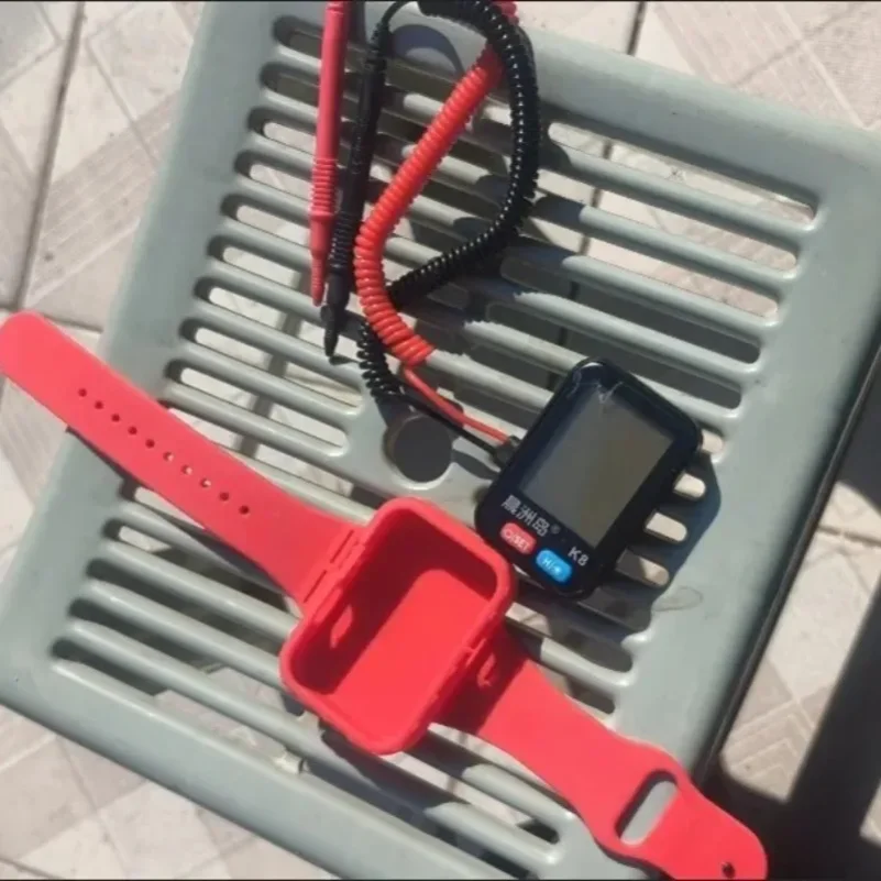 Rechargeable Wearable Digital Multimeter Wristband with Backlight for Voltage DC/AC Resistance And Continuity Testing