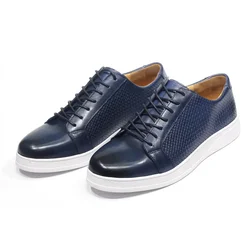 Scarpe casual da uomo in vera pelle stile europeo Nero Blu Marrone Sneakers piatte stringate Scarpe da barca firmate da uomo di grandi dimensioni